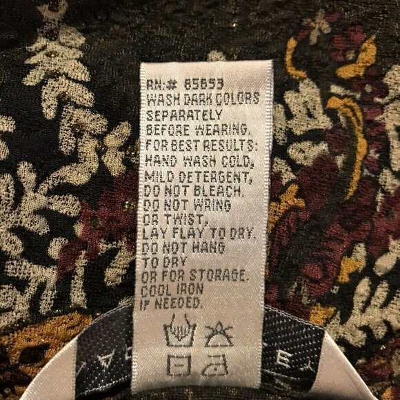 NAPA VALLEY PETITES. Size PM. Stretch, Metallic Pullover Top. Paisley. B13 - Picture 5 of 5